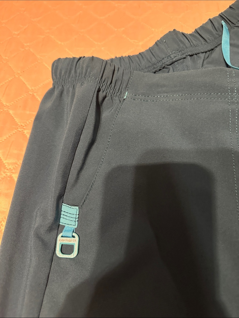 Carhartt green scrub Pants with Teal Accent Loop: top and bottom set. - Picture 5 of 7